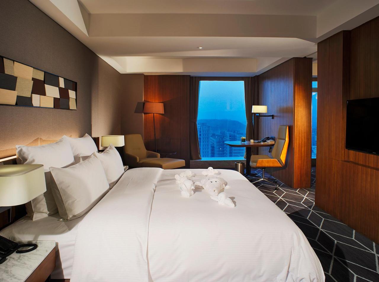 Chongqing The Lotus Hotel Экстерьер фото